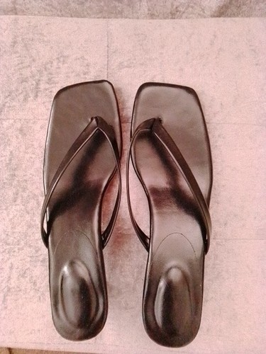 Square Toe Kitten Heel Sandals. Foot Length 9.6 Inches