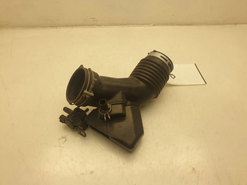 2016 TOYOTA RAV4 2.5L 4CYL AIR CLEANER RESONATOR TUBE - Image 3 of 4