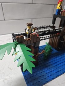 LEGO Pirates: Pirates Ambush (6249) 100% COMPLETE with Instructions!