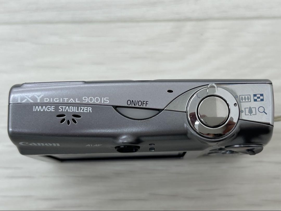 Canon IXY DIGITAL 900 IS 7.1MP Compact Camera Optical Zoom