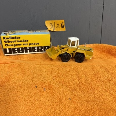G-Conrad 2887 Liebherr L531 Wheel Loader 1/50 Die-cast NIB