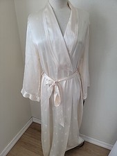 Jones New York Ivory Robe Small Medium Satin Pockets Bridal Elegant New