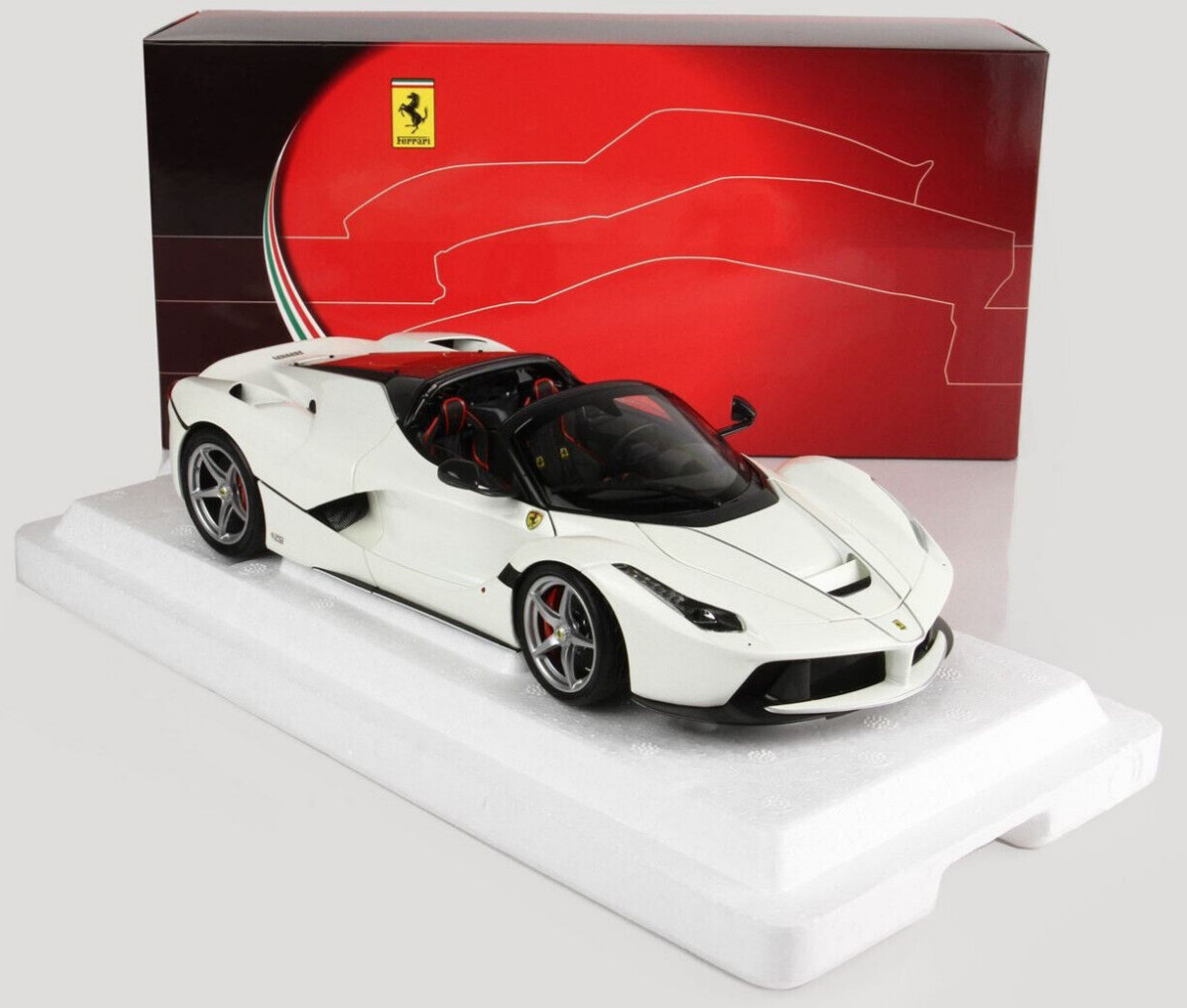 Модели BBR Biano Italia Ferrari LaFerrari Aperta в масштабе 1:18, изготовленный на заказ автомобиль 182233