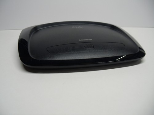 Linksys DIR-890L/R 54 Mb/s 4 porte 10/100 router wireless G (WRT54G2) - Foto 3 di 5