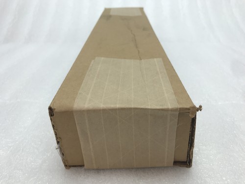 New OEM Tool-Less Mounting Bracket Kit, 4-Post Teraframe, Small, Mid-Power PDUs - Picture 4 of 4
