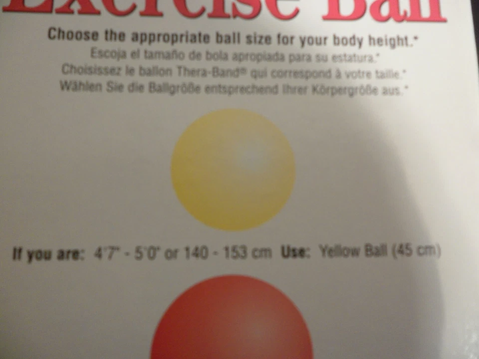 Pelota de Ejercicio Thera-Band 45 Cm Amarilla Foto 2 de 2