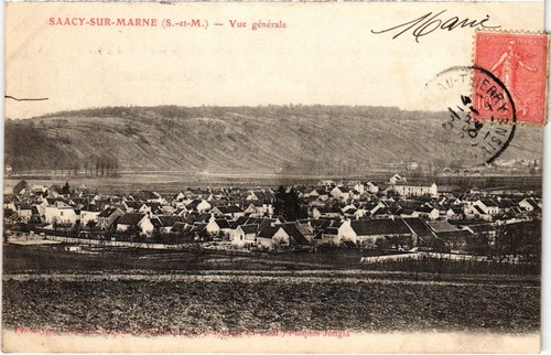 CPA Saacy s Marne L'Eglise et la Mairie FRANCE (1301366