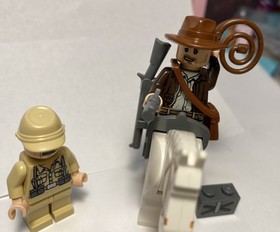 LEGO Indiana Jones: Race for the Stolen Treasure MiniFigures and Misc  (7622)