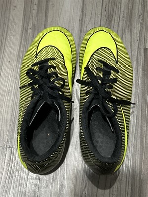 Nike JR Bravata II Yellow Black Neon Football Shoe Cleats Sz 4.5 Youth