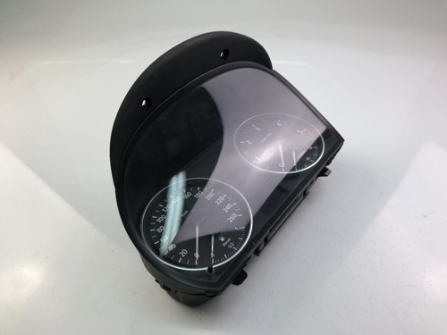 BMW 3 E90 Kombiinstrument 9110215 14641250