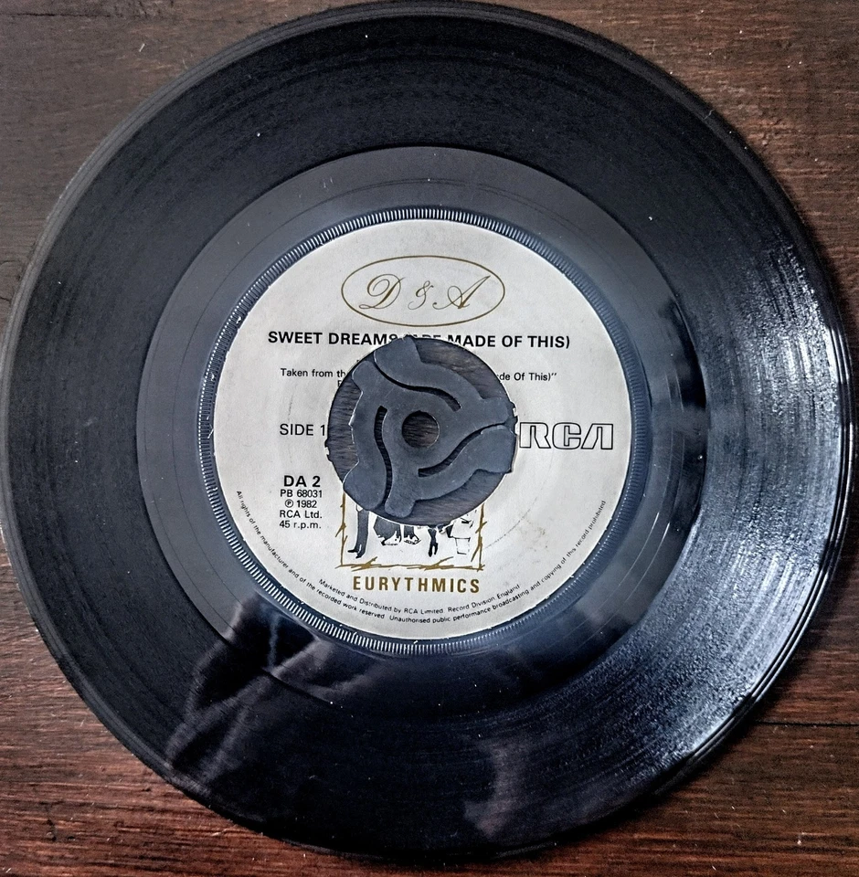Eurythmics, Sweet Dreams, Vinyl Single,  A1 First Pressing, Great Condition. - Image 2 of 4