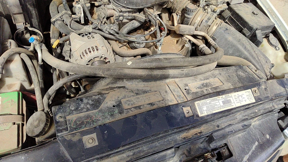 Cubierta del ventilador de refrigeración del radiador Blazer 1995-05 OEM 4,3 L 15010203 Foto 4 de 4