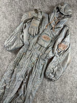 Vintage Kaelin Ski Suit Womens US 10 EU 40 Shiny Silver Spring Finesse Snow Bib