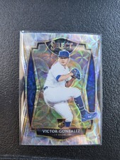 2021 Panini Select #119 Victor Gonzalez Scope Prizm