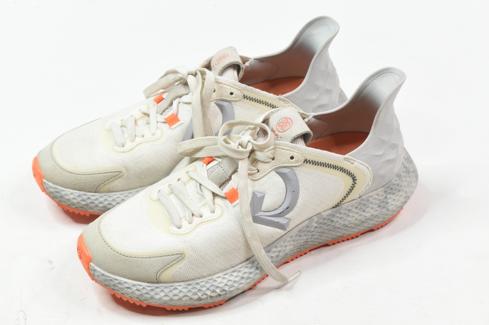 Mens 10 Snow Orange Spikeless Comfort