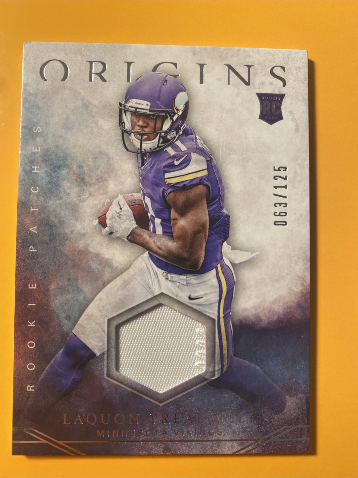 Laquon Treadwell Panini Origins Rookie Patches #RPLT Base