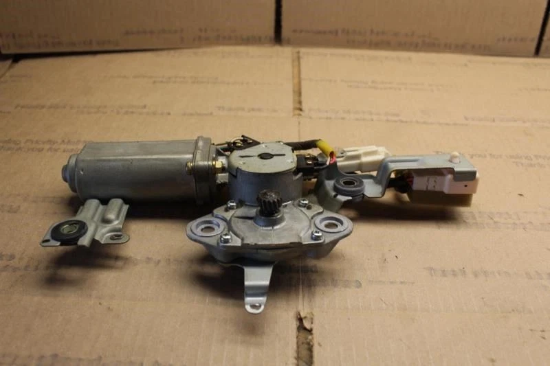 1995 1996 1997 LEXUS LS400 SUN ROOF MOTOR 85730-50020 - Image 2 of 4