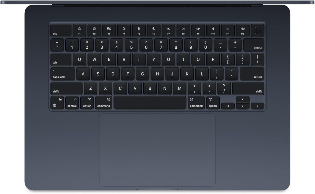 2025 Apple MacBook Air 15-inch M4 Chip 16GB RAM 512GB SSD