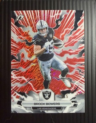 2025 Topps Resurgence Brock Bowers Red Static 5/5 # 52 Raiders