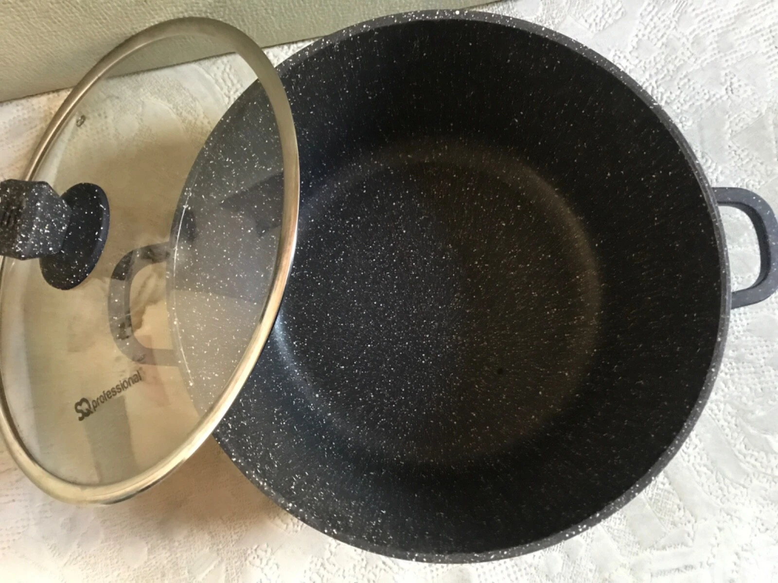 SQ Professional Die cast non stick stockpot cooking pan with lid, 31cm (12 inch)