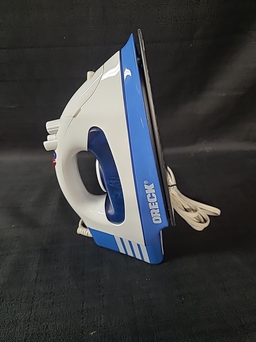 Oreck Cord/Cordless Steam Iron JP8100CB Works Great! *SHIPS FREE* No Base
