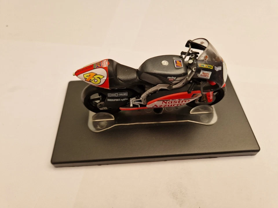 PANINI 1/18 VALENTINO ROSSI APRILIA RSV 250 JEREZ TEST 1997 MOTO GP BIKE - Image 3 of 3