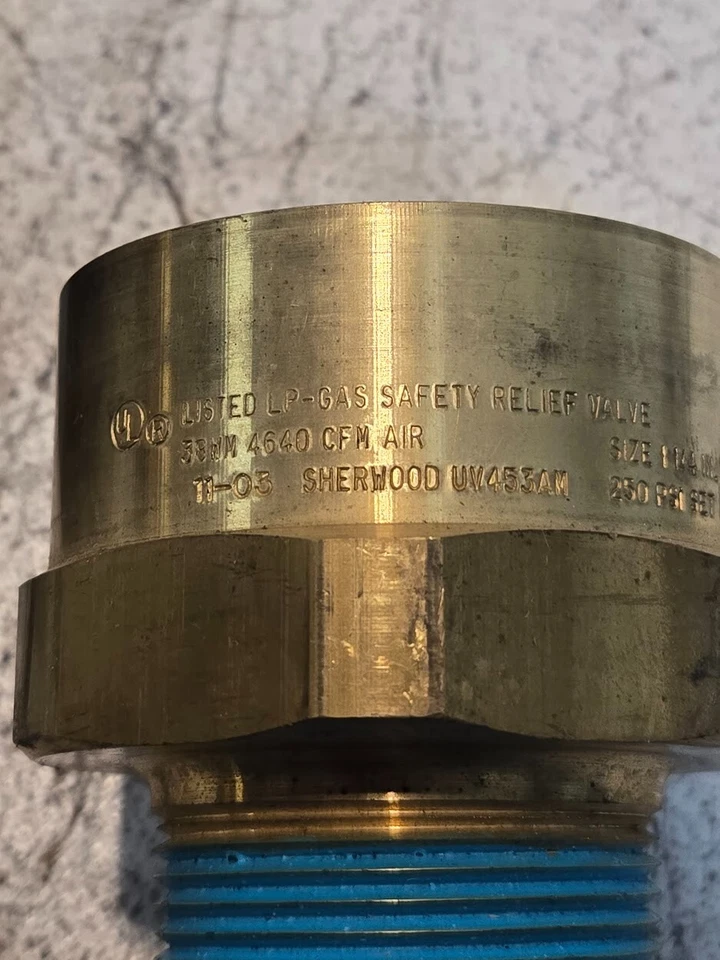 Sherwood UV453AM LP-Gas Safety Relief Valve | 1 1/4" | 250 PSI | 4406 CFM Air - Image 2 of 4