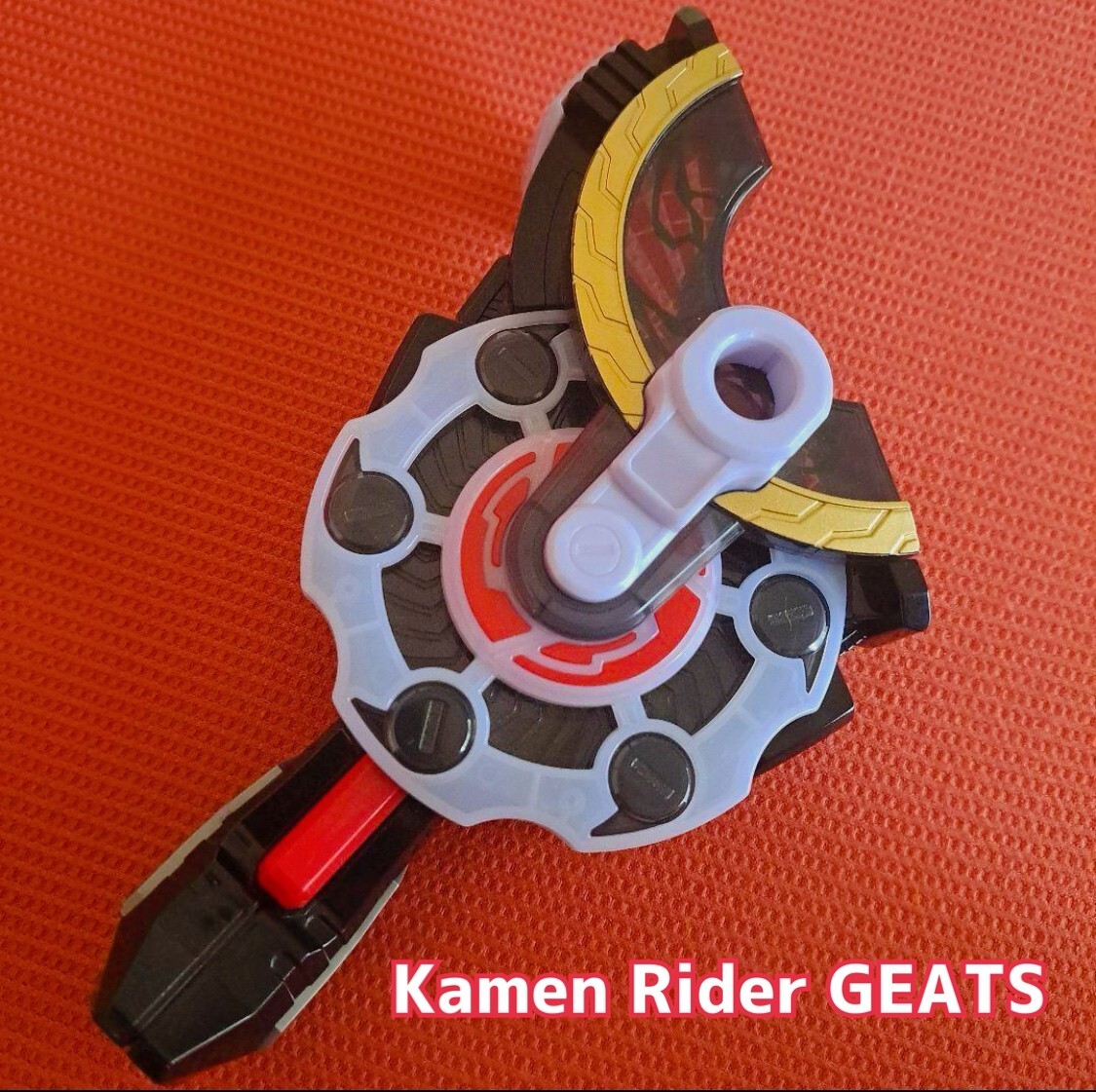 BANDAI Kamen Rider Geats DX Magnum Buckle for Desire Driver