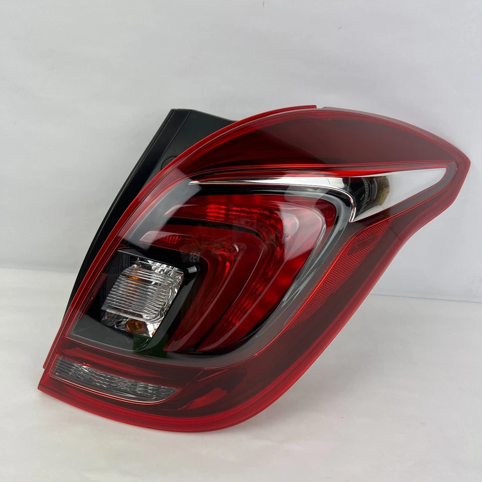 Lámpara de luz trasera LED derecha Buick Encore GM 2018 2019 2020 2021 2022 OEM 42698966 Foto 2 de 4