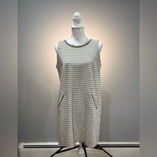 SALE! B/W LOFT Dotted Sleeveless Sheath Dress Size S EUC