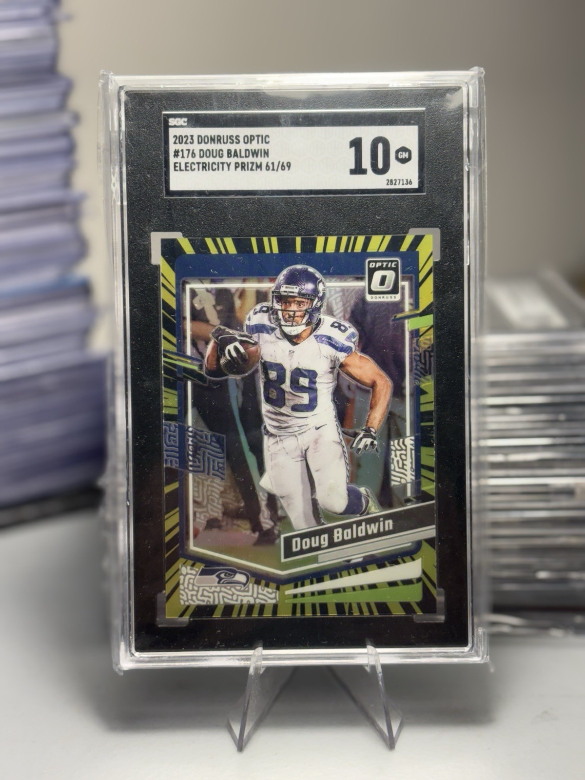 2023 Donruss Optic Doug Baldwin #176 Electricity Prizm /69 SSP SGC10 SP Seattle