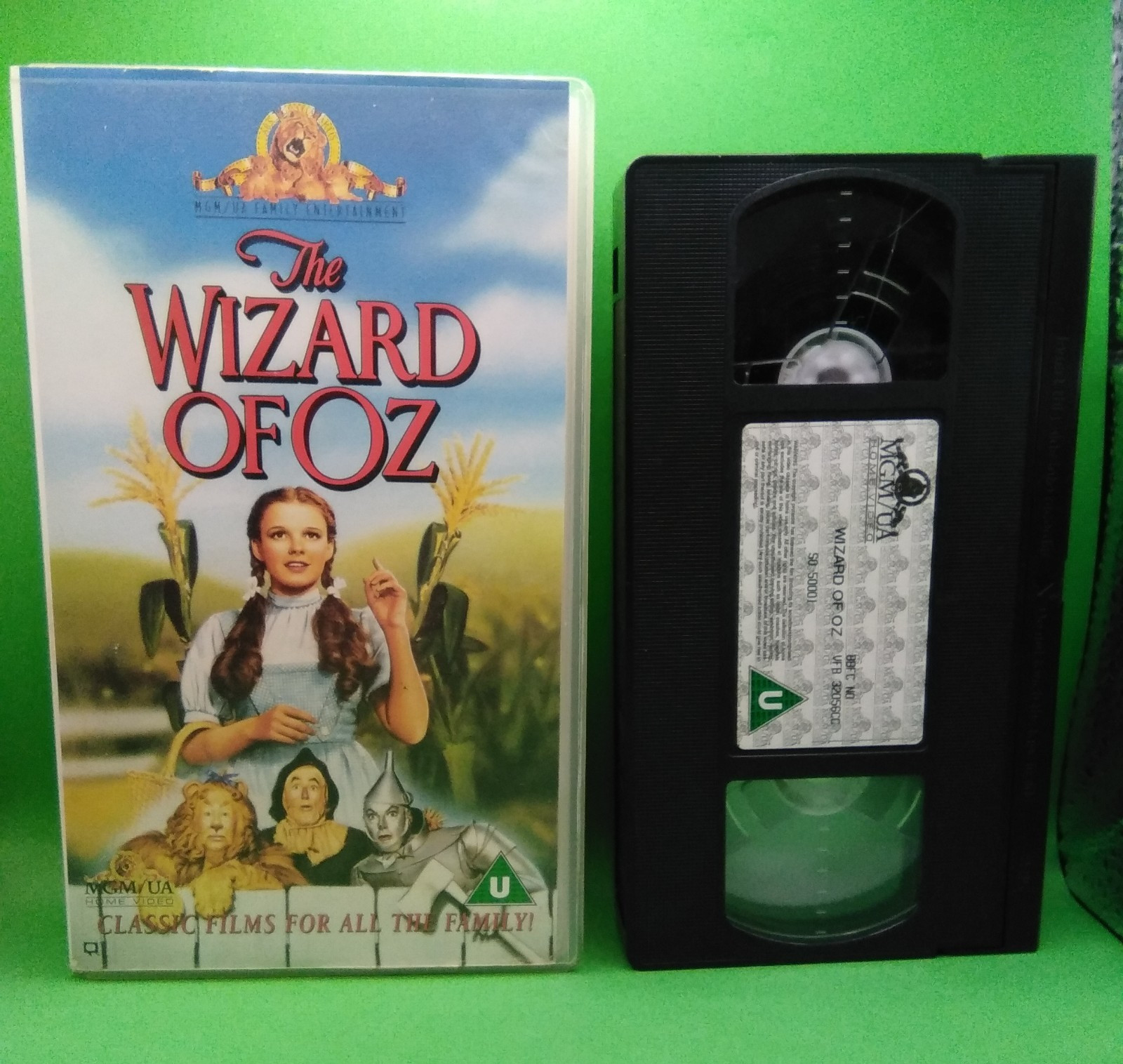 The Wizard Of Oz (1939) (MGM/UA VHS PAL) musical fantasy - Judy Garland.