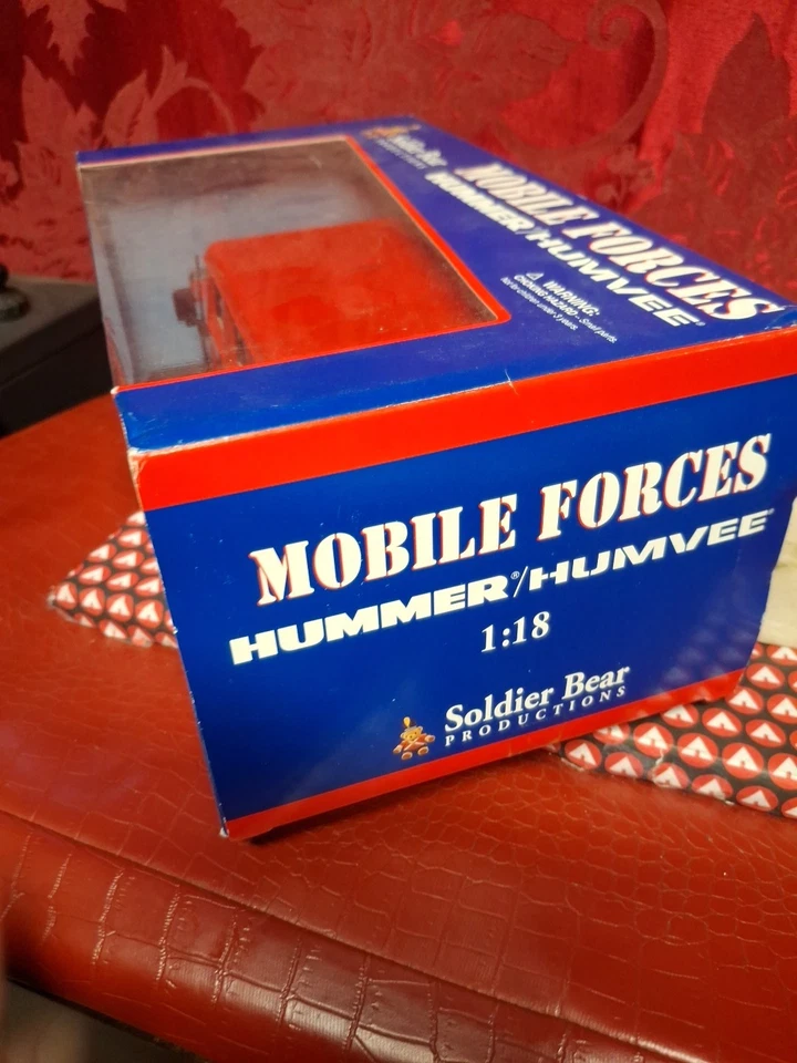 Maisto Hummer 4 puertas vagón estreno Humvee sala de exposición exhibición escala 1:18 raro Foto 2 de 4