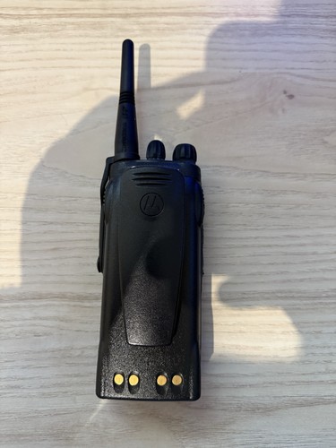 Radio analogique Motorola GP680 UHF, comme neuve - Photo 5/6