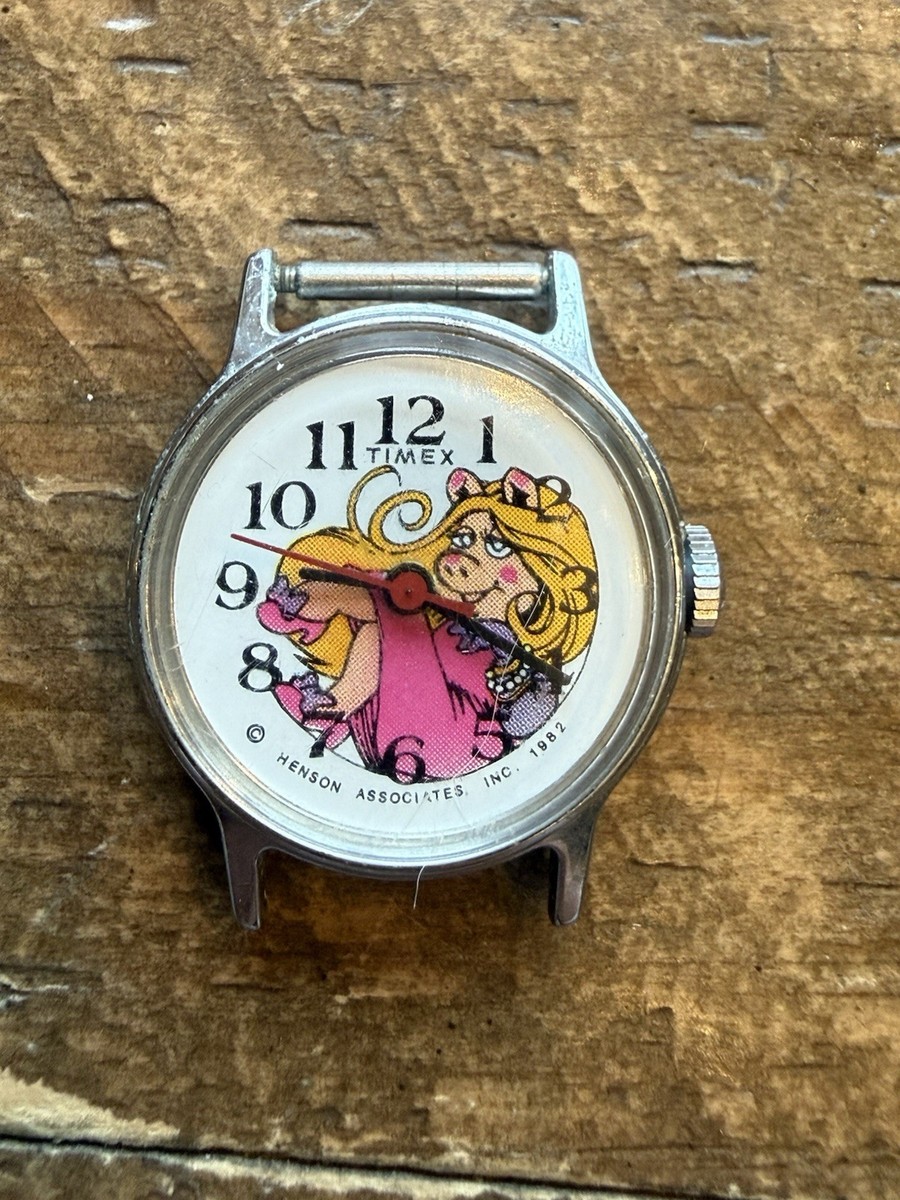 Vintage 1980s Henson Associates Inc. Timex Miss Piggy watch