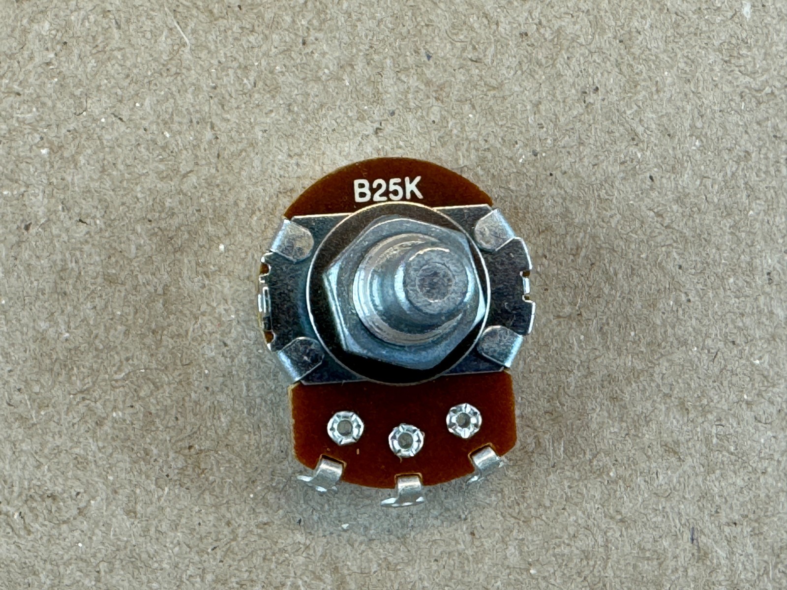 New Alpha 25k ohm Potentiometer Guitar Amp LINEAR Taper Pot (Qty Available)