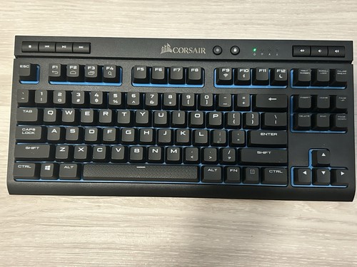 CORSAIR K63 Wireless Mechanical Gaming Keyboard Blue Backlight Cherry MX Red - Picture 11 of 15