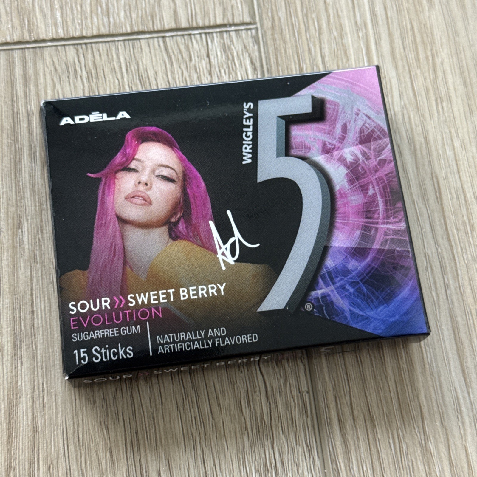 5 Gum Sour Sweet Berry Limited Edition Packaging Tour Exclusive