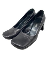 PRADA Square toe pumps black