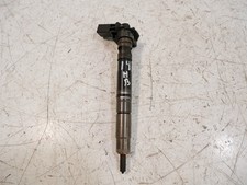 Iniettore Iniettore per AUDI A5 A6 2.0 TDI CAHA CAH 03L130277