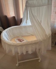 Culla in vimini Neonato bianca con ruote e materasso