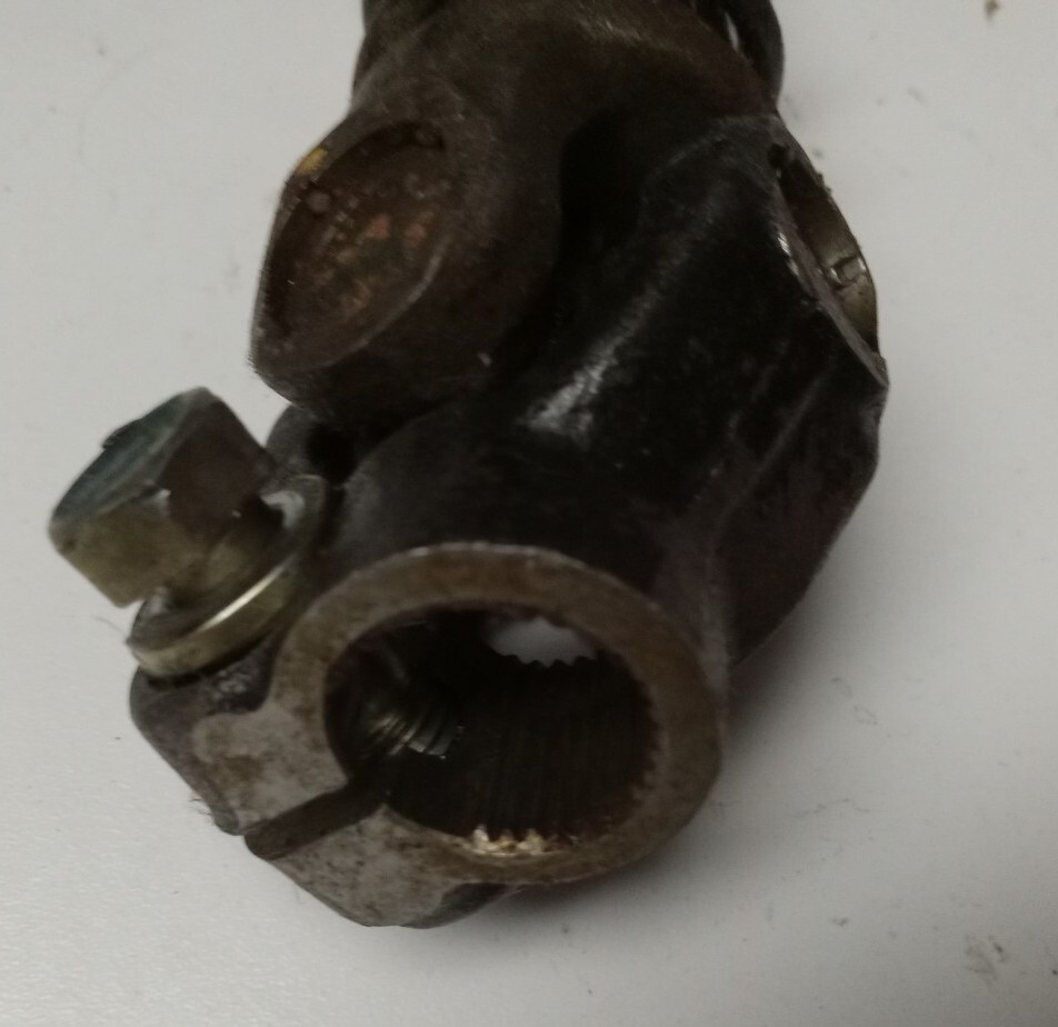 84 85 86 NISSAN 300ZX Steering Shaft Joint Component VG30