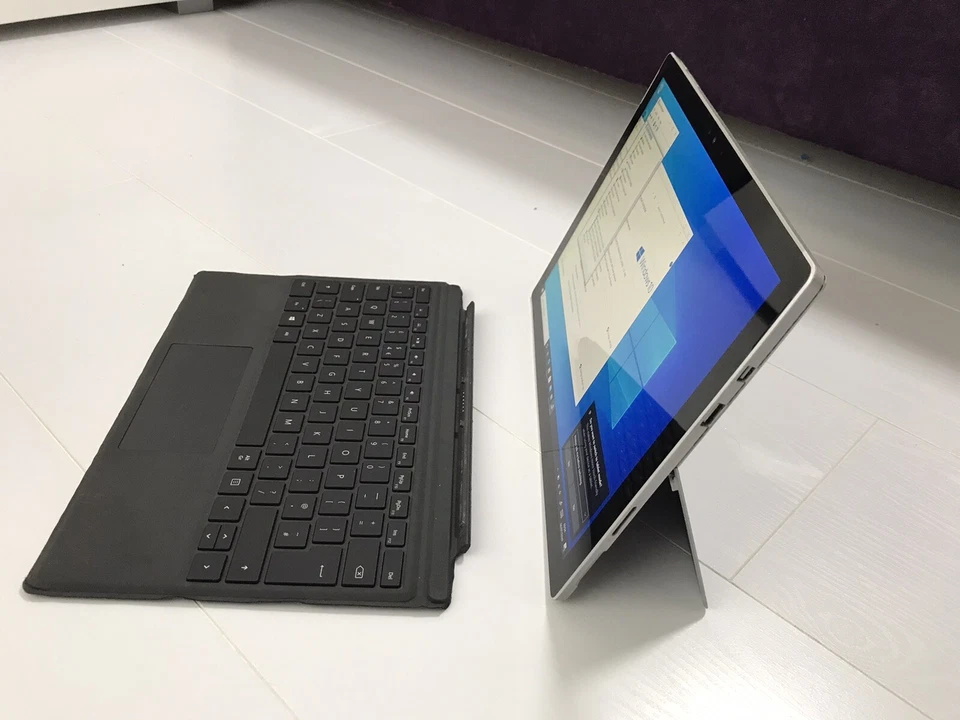 Microsoft Surface Pro 4 Core i7-6650U 256GB 8GB +Type Cover Win11 (Read Listing) - Image 3 of 4
