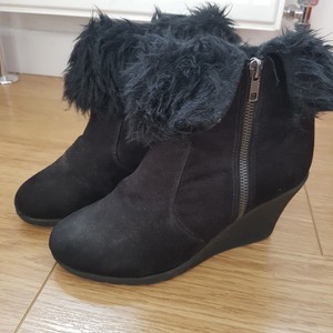 new look black wedge boots
