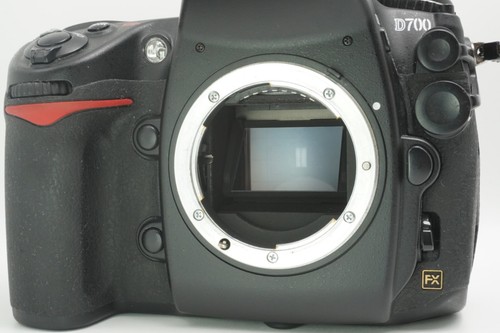 Nikon D700 12.1MP FX DSLR Camera Body Only + CF Card Tested from Japan - Picture 20 of 21
