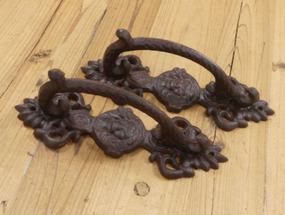 2 LARGE HANDLES RUSTIC CAST IRON BARN DOOR HANDLES SHED GATE PULLS FANCY 8 1/2''