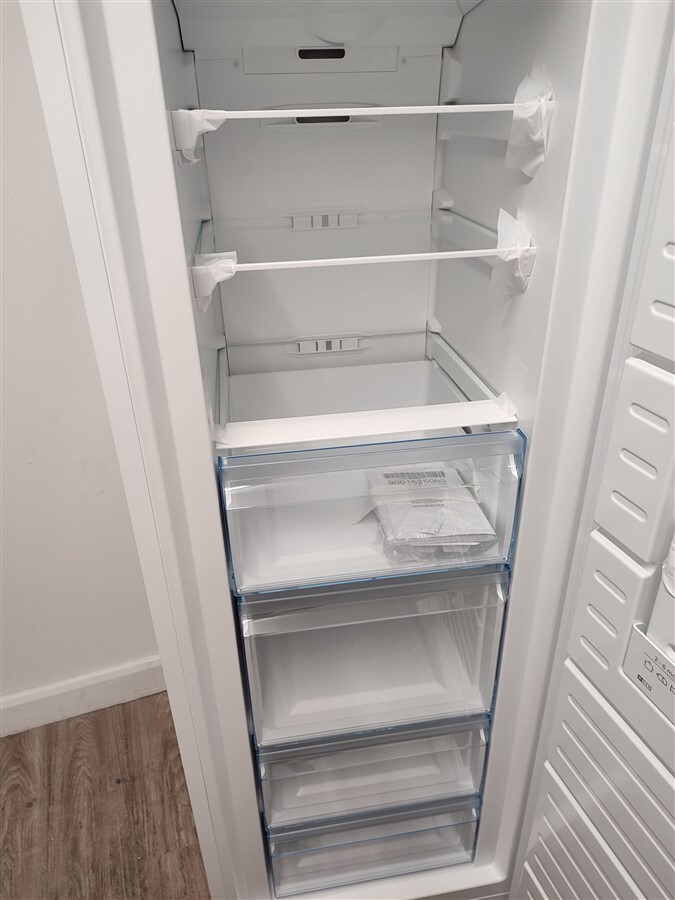 Bosch GSN33VWEPG Freezer Upright 225L Frost Free [ID2110009979