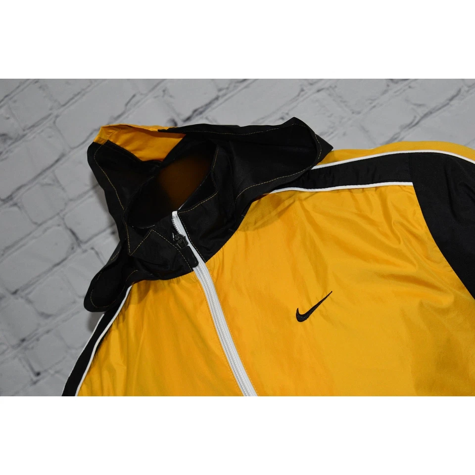 Chaqueta deportiva Nike para niños talla XL dorada amarilla negra poliéster cremallera completa Foto 4 de 4