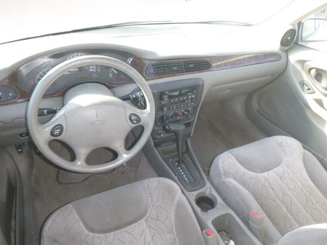 MALIBU    2001 Dash Bezel 1710794 - Imagem 2 de 4