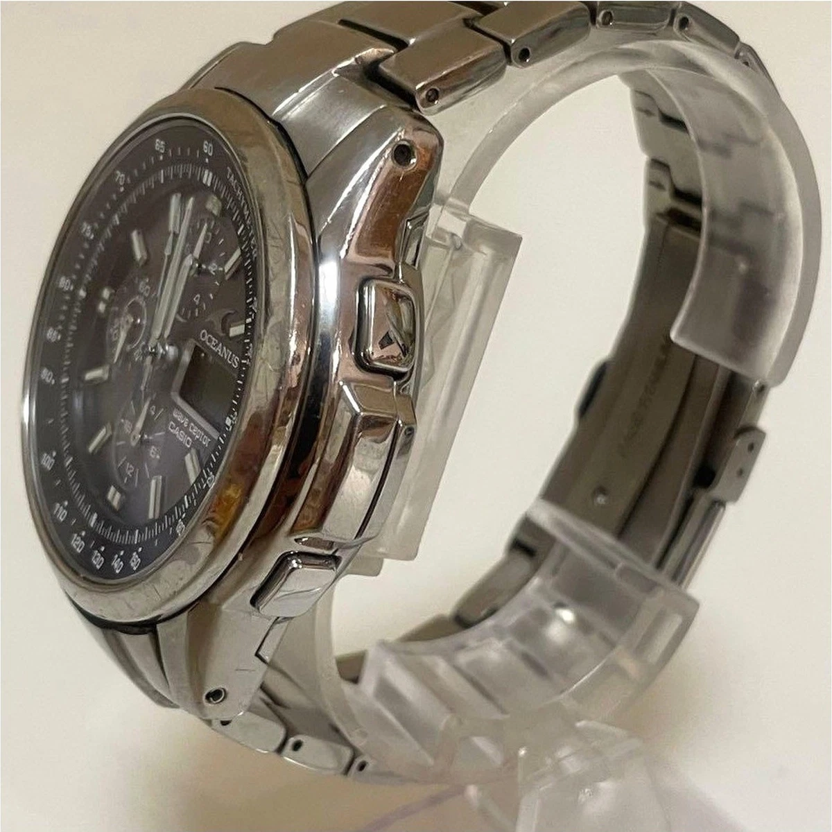 Reloj Cronógrafo Casio Oceanus OCW-500TDJ Resistente Solar Radiocontrolado Titanio